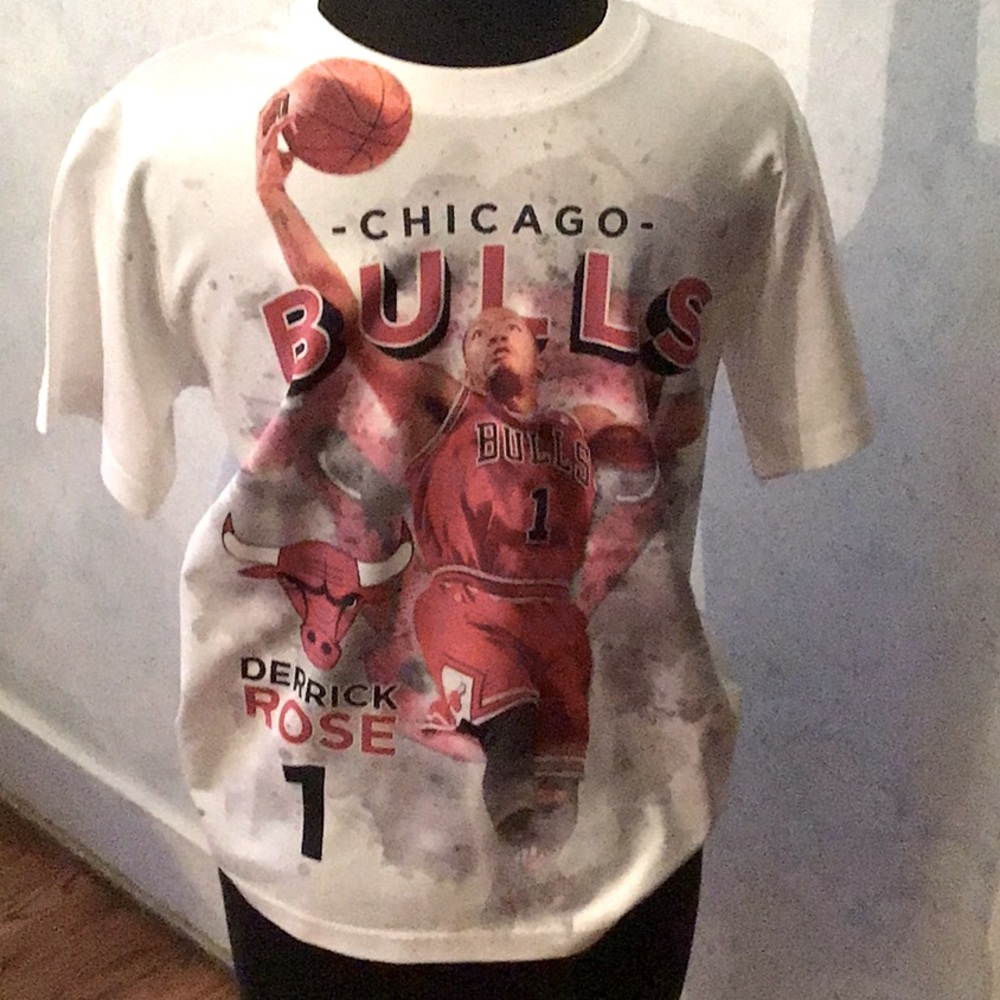 Derrick Rose shirt